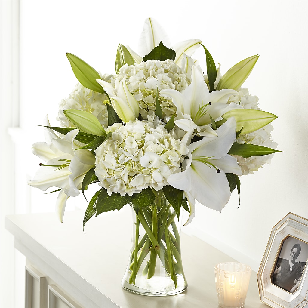 Compassionate Lily Bouquet – Acuarela Events Inc, Land O Lakes FL