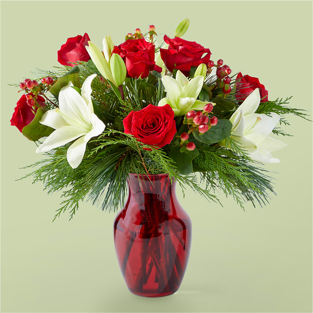 Evergreen Delight Bouquet – Acuarela Events Inc, Land O Lakes FL