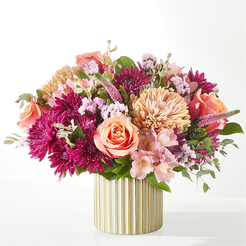 Berry Cobbler Bouquet with Ivory Vase –  Acuarela Events Inc, Land O Lakes FL